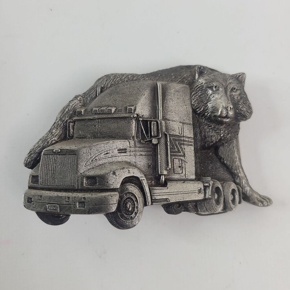 Vintage 1993 GAP Wolf Semi Truck Pewter Belt Buckle Great American Products USA